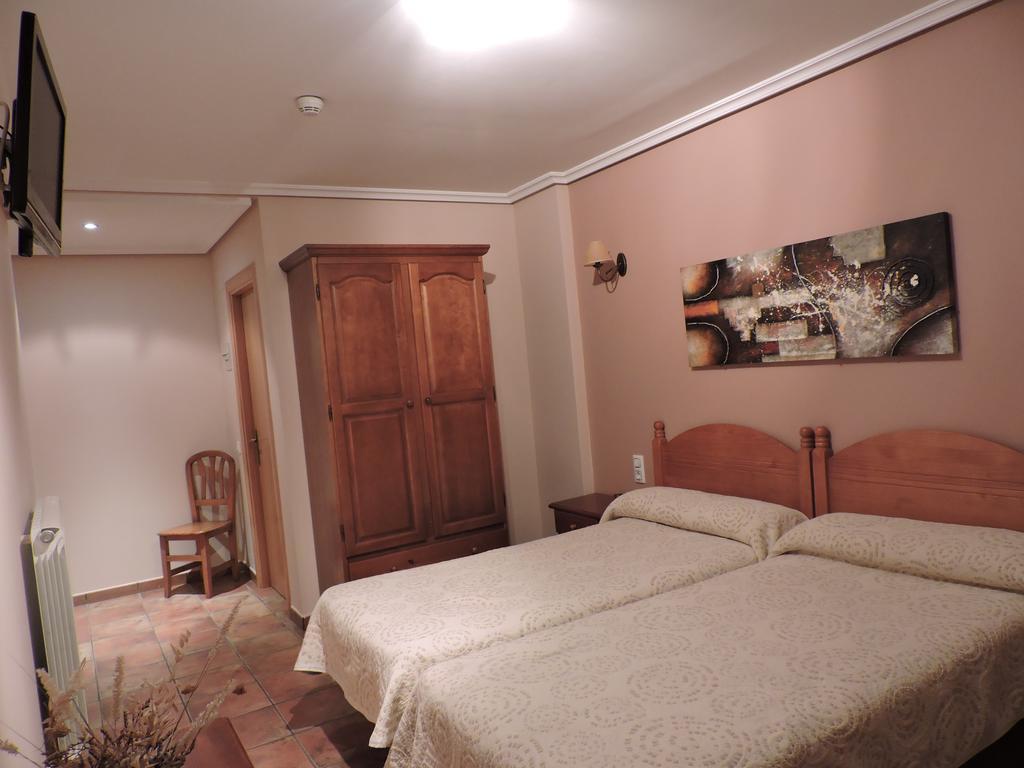 Habitación Doble con baño privado - 2 camas